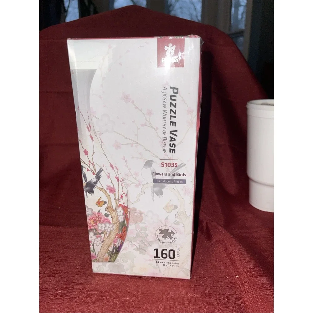 3D Flower Vase‎ Puzzle – Unique Curved Plastic Vase Made from 160 Pieces S1035